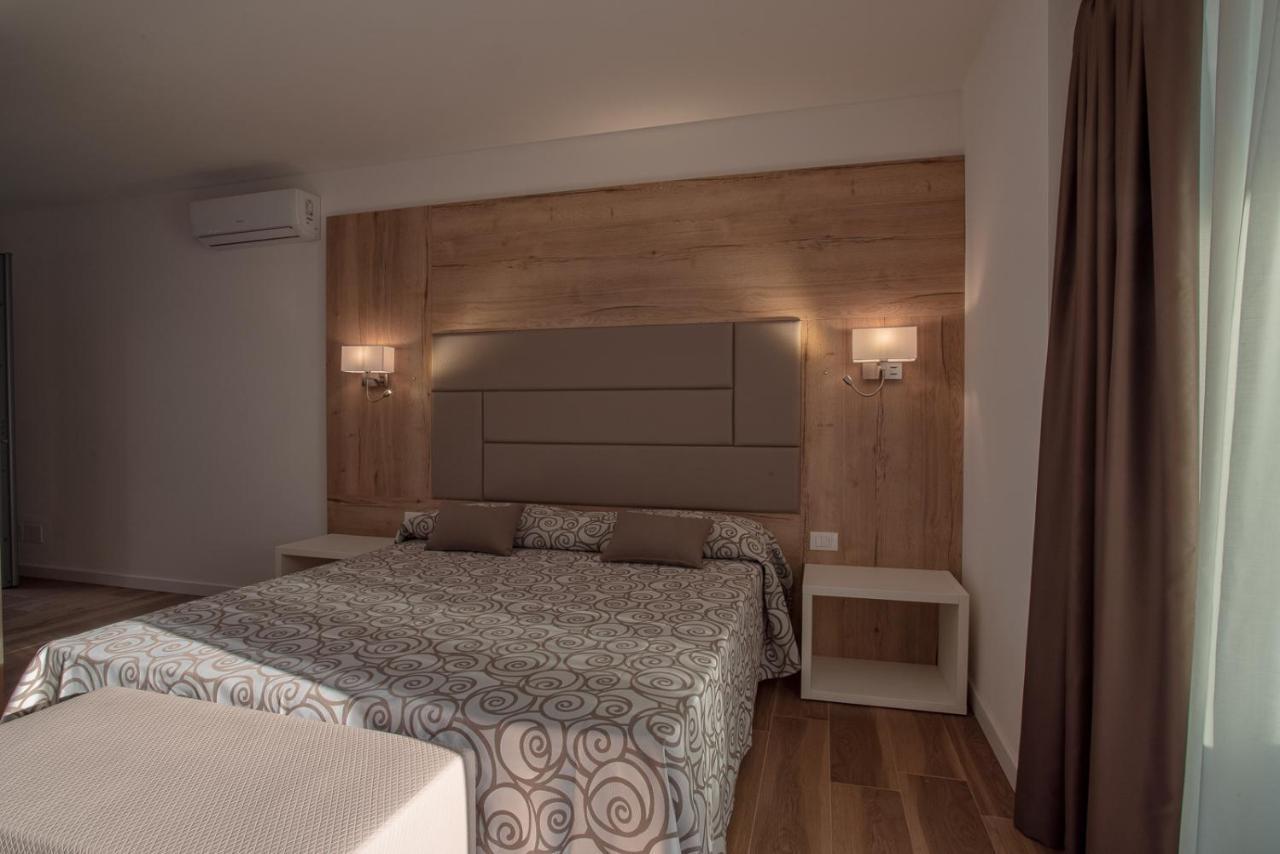 Aparthotel Miramare Grado Exterior photo
